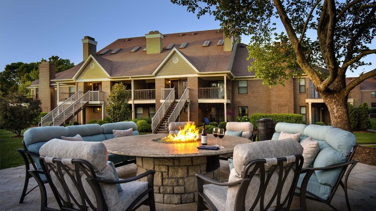 Outdoor Fire Pit with Lounge Seating
