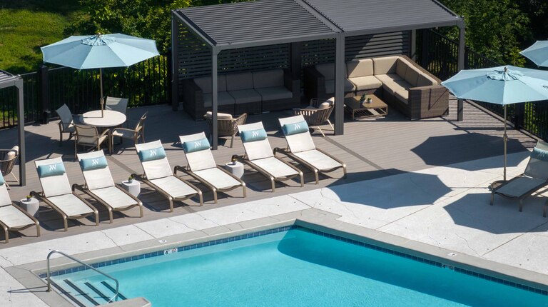 Expansive Sundeck with Lounge Seating